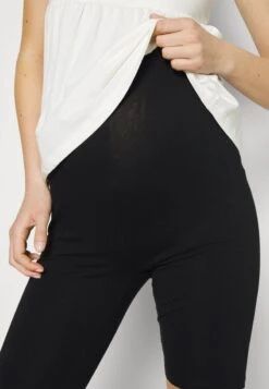 2PACK - Shorts - Black 13 2PACK - Shorts - Black -Anna Field 651d0d5798fb42a2b29cb039517584af