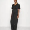 SHORT SLEEVE WRAP JUMPSUIT - Jumpsuit - Black