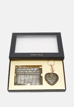 Anna Field SET - Geldbörse - Khaki -Anna Field f9313a6a271b4c5faf985e4bf51b0283